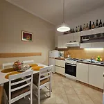 & Mikleus Mošćenička Draga