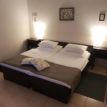Apartments & Rooms Mikleus * Moscenicka Draga