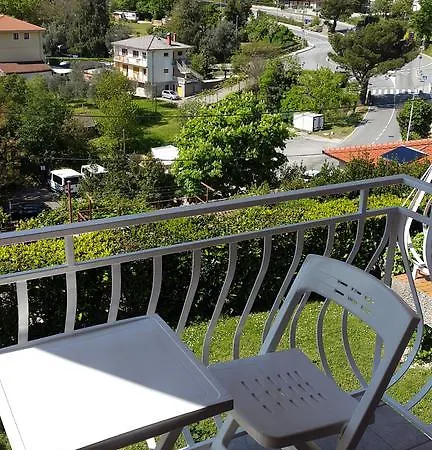 Apartments & Rooms Mikleus