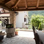 & Mikleus Apartment Mošćenička Draga