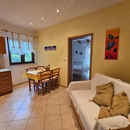 & Mikleus * Mošćenička Draga