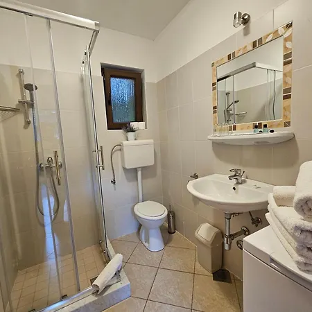 & Mikleus Apartament