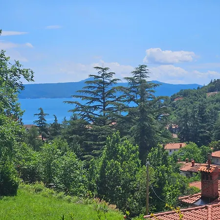 & Mikleus דירה *