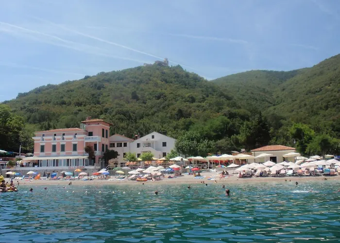 Apartments & Rooms Mikleus * Mošćenička Draga